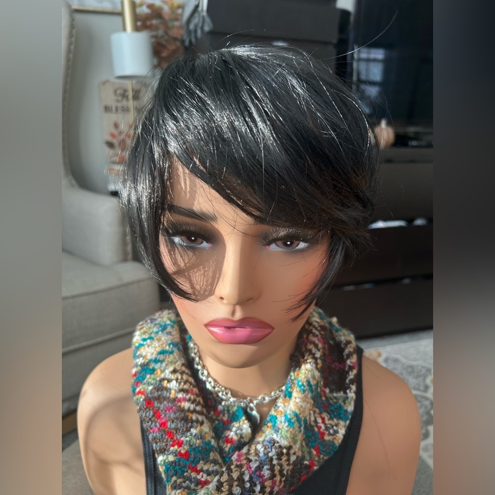 ✨NEW Pixie Bob With Bangs Women's Wig - Picture 4 of 12